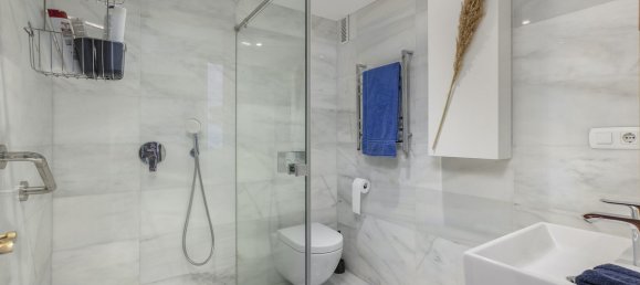 3 bedrooms Penthouse in Marbella, Spain No. 63484 8