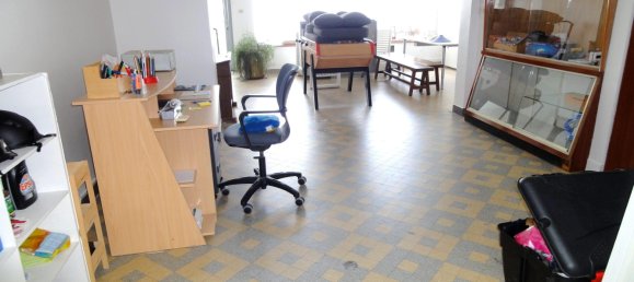 6 bedrooms House in Gourin, France No. 200352 4