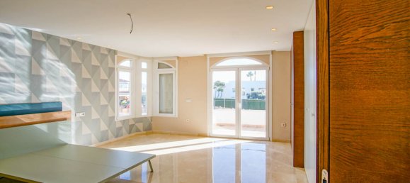 5 Schlafzimmer Villa in Alicante, Spain, Nr. 10152 8