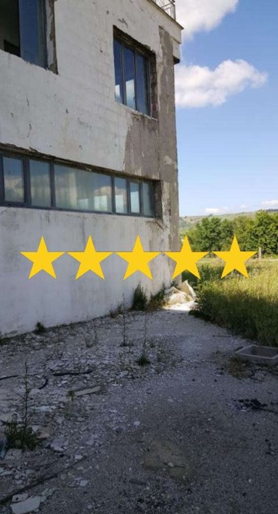 Apartamento de 7 habitaciónes en Frigento, Italy No. 93680