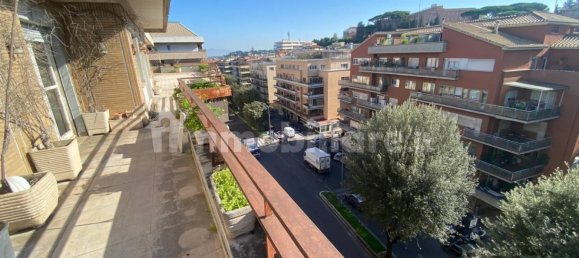 4 chambres Penthouse à Rome, Italy No. 146059 14