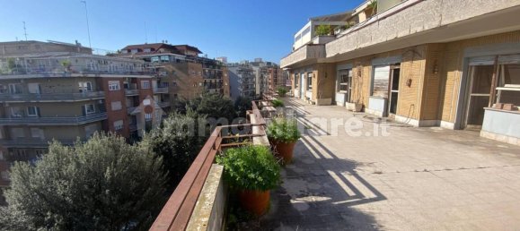 4 chambres Penthouse à Rome, Italy No. 146059 2