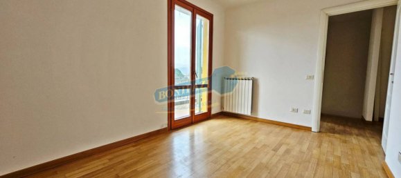 3 bedrooms House in Viareggio, Italy No. 107425 14