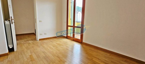 3 bedrooms House in Viareggio, Italy No. 107425 16