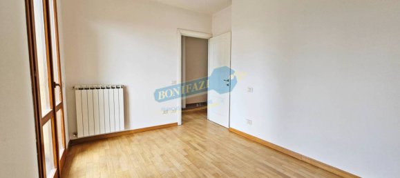 3 bedrooms House in Viareggio, Italy No. 107425 15