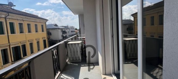 4 rooms Apartment in Trebaseleghe, Italy No. 273845 5