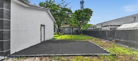 4 dormitorios villa en venta en Miami, Miami-Dade, Florida, USA № 615953 22
