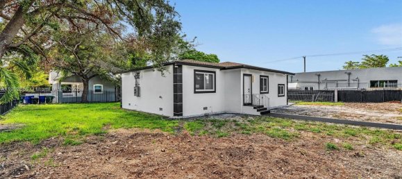 4 dormitorios villa en venta en Miami, Miami-Dade, Florida, USA № 615953 28