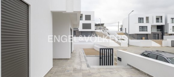 4 bedrooms House in Corroios, Portugal No. 14224 34