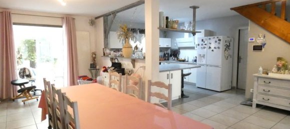 4 bedrooms Villa in Rhone, France No. 207861 7