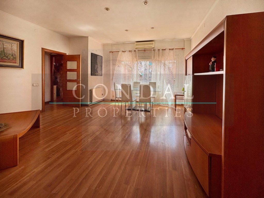 3 Schlafzimmer Wohnung in Eixample, Spain, Nr. 183355
