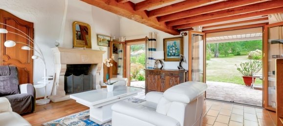 4 bedrooms House in Jouars-Pontchartrain, France No. 171241 17