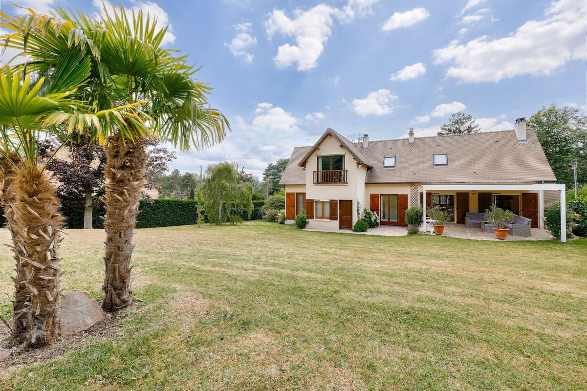 4 bedrooms House in Jouars-Pontchartrain, France No. 171241