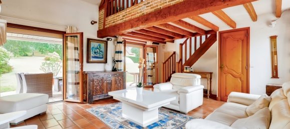 4 bedrooms House in Jouars-Pontchartrain, France No. 171241 2