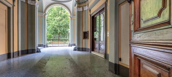 7 chambres Appartement à Turin, Italy No. 326861 3