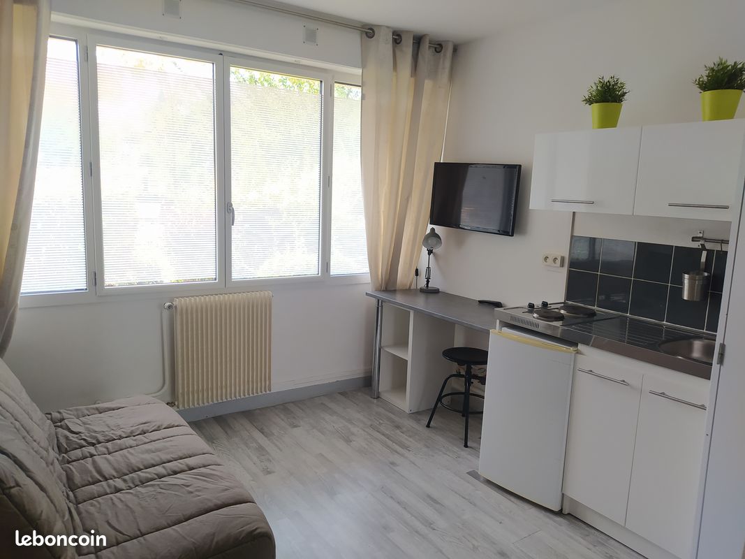 Studio in Reims, France No. 328536