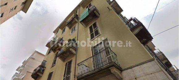 2 bedrooms Apartment in Turin, Italy No. 10320 5