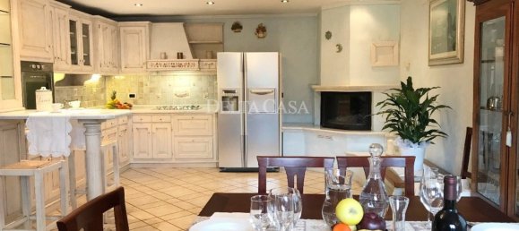 3 bedrooms Villa in Camaiore, Italy No. 169226 11