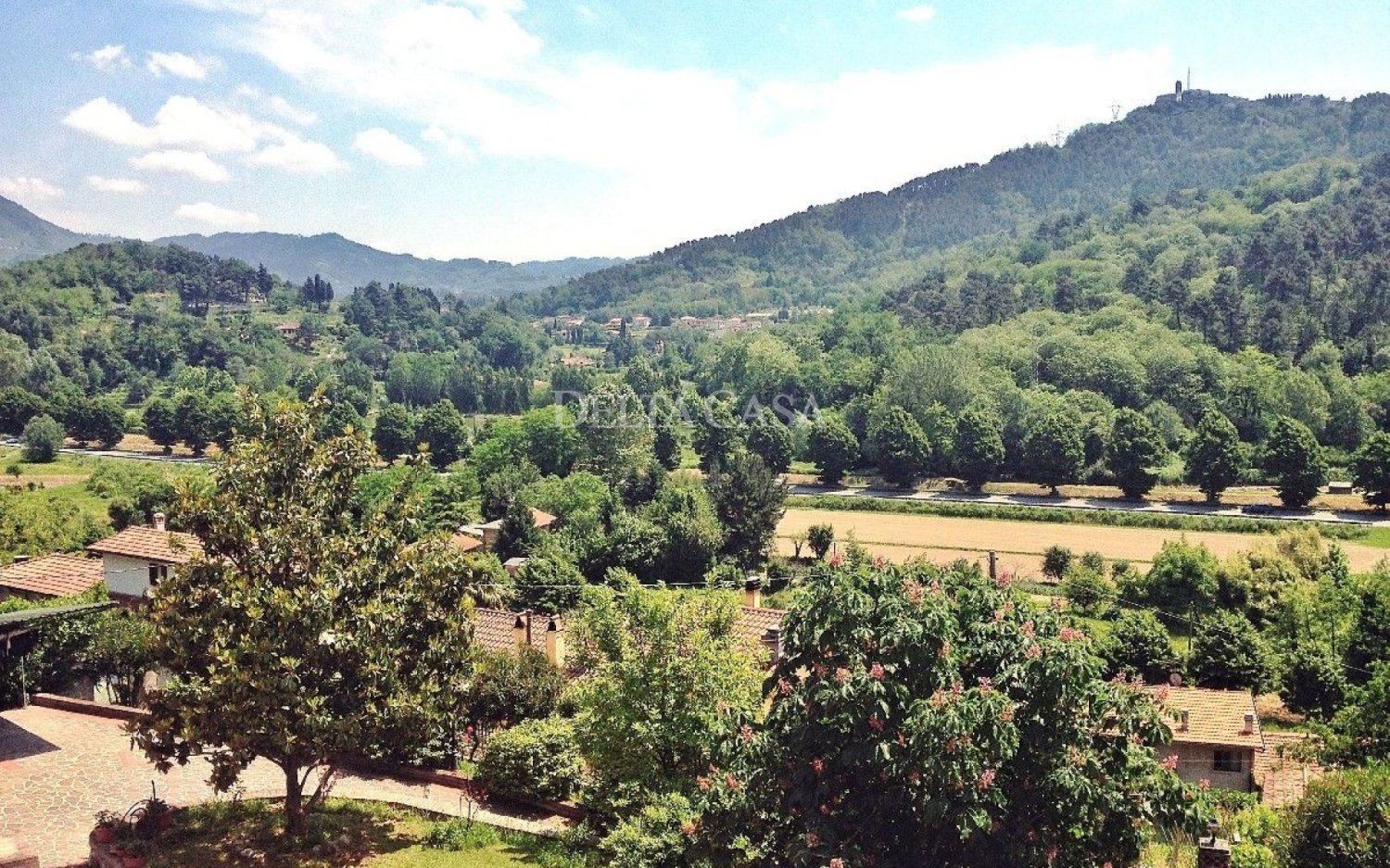 3 bedrooms Villa in Camaiore, Italy No. 169226