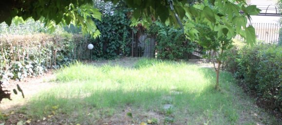 5 bedrooms Property in Panorama, Greece No. 5593 5