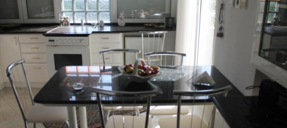 5 bedrooms Property in Panorama, Greece No. 5593 12