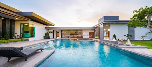 6 bedrooms Cafe / restaurant in Pattaya, Thailand No. 10607 15