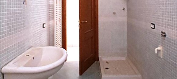 3 rooms Apartment in Passignano sul Trasimeno, Italy No. 113467 5