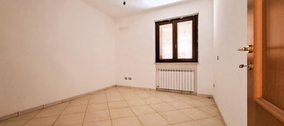 3 rooms Apartment in Passignano sul Trasimeno, Italy No. 113467 4