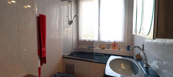 Квартира с 3 спальнями в Жювизи-сюр-Орж, Франция № 172309 7