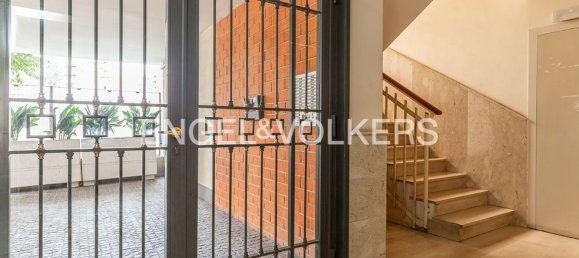 4 rooms Apartment in Rome, Italy No. 129192 28