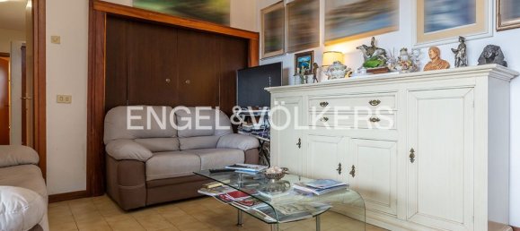 4 rooms Apartment in Rome, Italy No. 129192 5