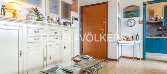 4 rooms Apartment in Rome, Italy No. 129192 8