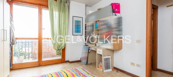 4 rooms Apartment in Rome, Italy No. 129192 15