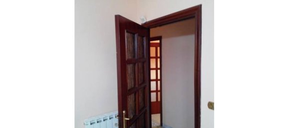 2 Schlafzimmer Wohnung in Naples, Italy, Nr. 254937 6