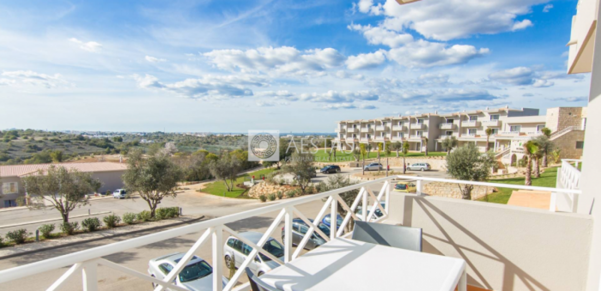 Estudio en Lagoa, Portugal No. 2813