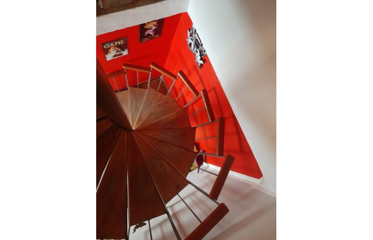 5 rooms House in Ivrea, Italy No. 253152