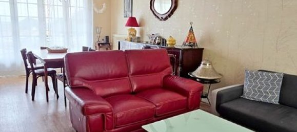 2 bedrooms House in Vatan, France No. 327667 9