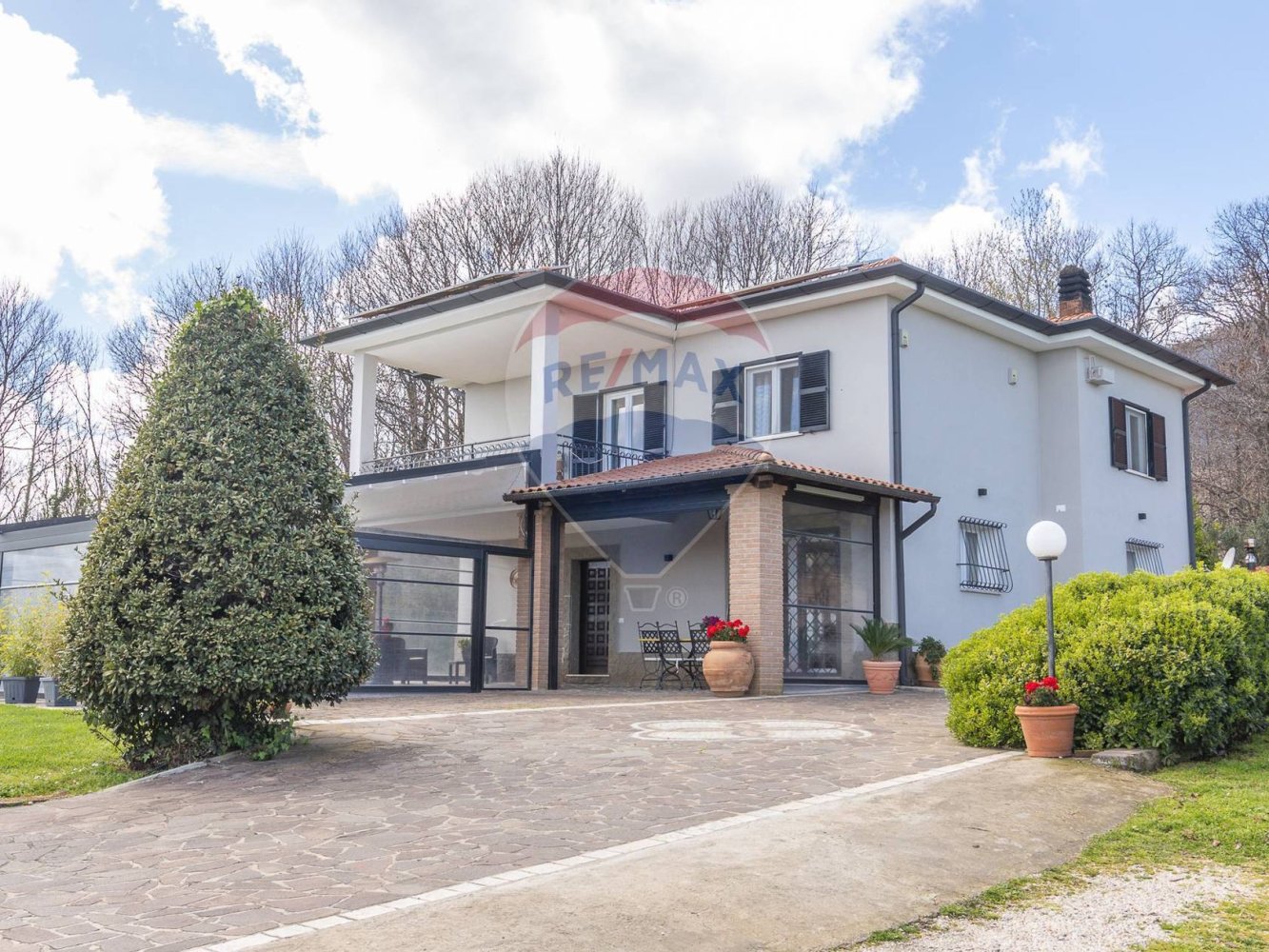 3 bedrooms Villa in Velletri, Italy No. 288452