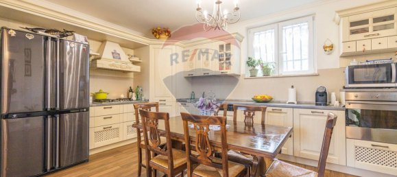 3 bedrooms Villa in Velletri, Italy No. 288452 2