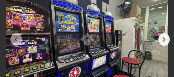 45m² Commercial property in Naples, Italy No. 257401 5