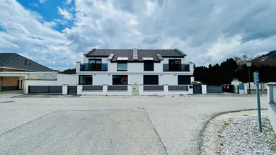 5-Zimmer Stadthaus in Sollenau, Austria, Nr. 177085