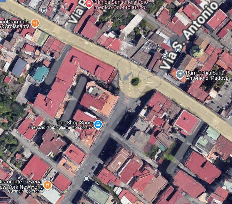 4 bedrooms Apartment in Torre del Greco, Italy No. 97978