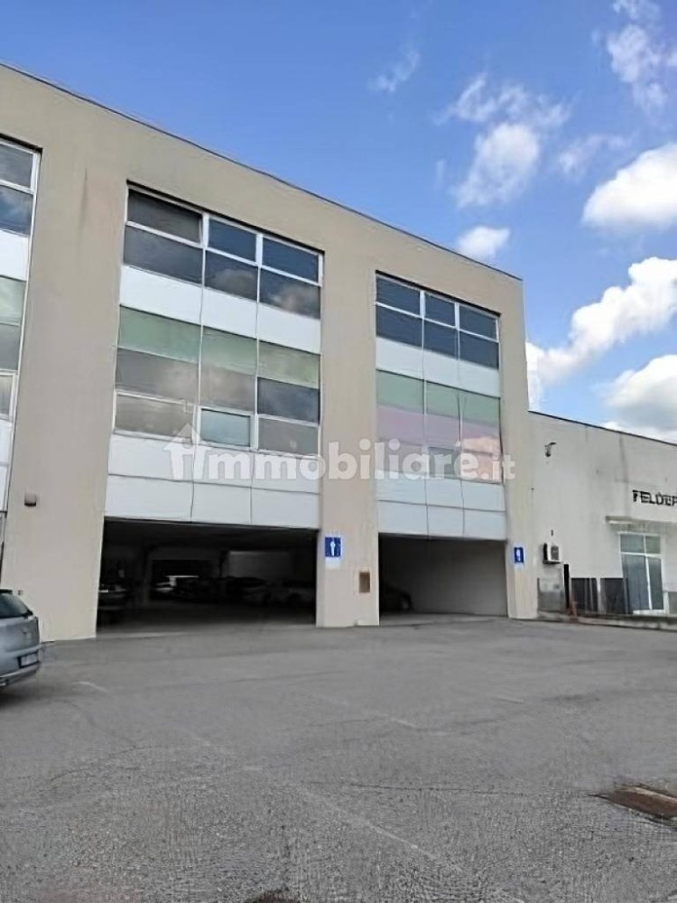343m² Office in Erbusco, Italy No. 154431