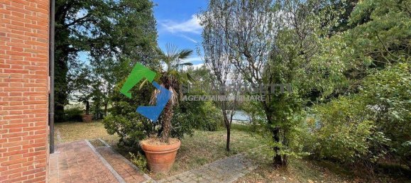 4 bedrooms Villa in Cetona, Italy No. 301013 4