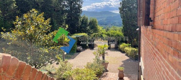 4 bedrooms Villa in Cetona, Italy No. 301013 31