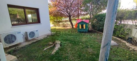 4 bedrooms House in Nicosia, Cyprus No. 16876 8