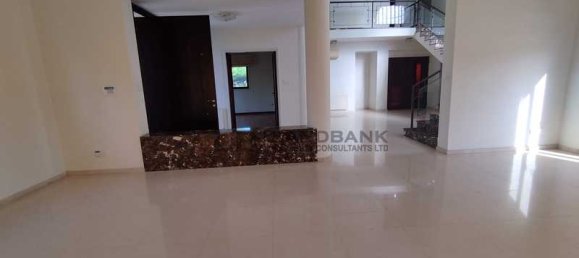 4 bedrooms House in Nicosia, Cyprus No. 16876 6