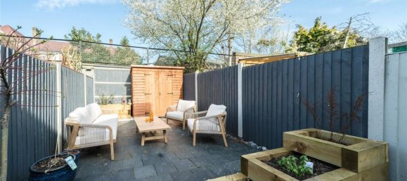 2 bedrooms House in London, United Kingdom No. 12928 11