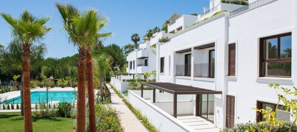 3 bedrooms Penthouse in Lomas De Marbella, Spain No. 2972 9