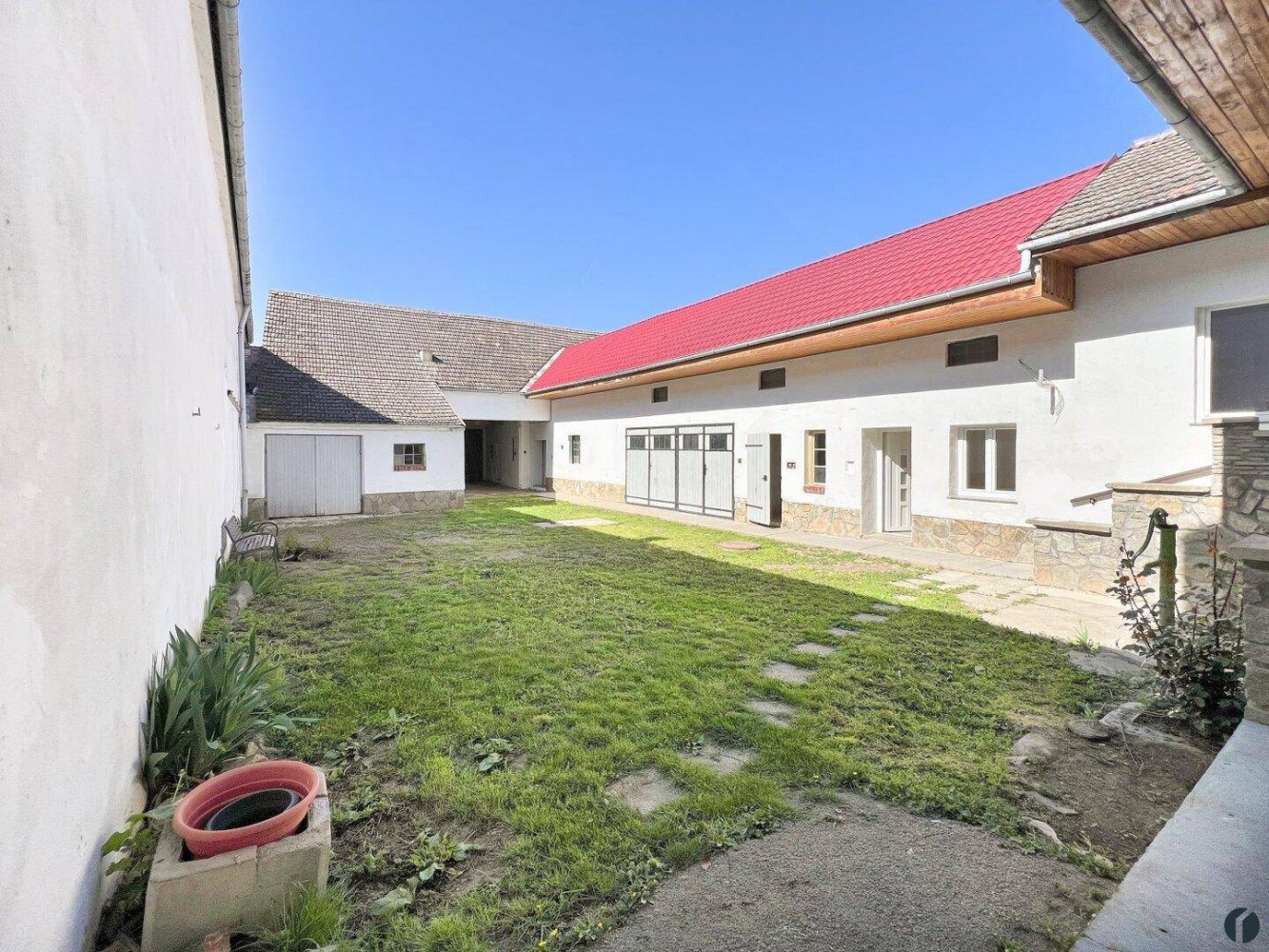 Casa de 5 habitaciónes en Gollersdorf, Austria No. 139524